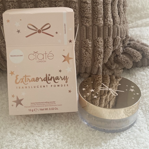 Ciate Extraordinary Translucent Powder - Picture 4 of 5